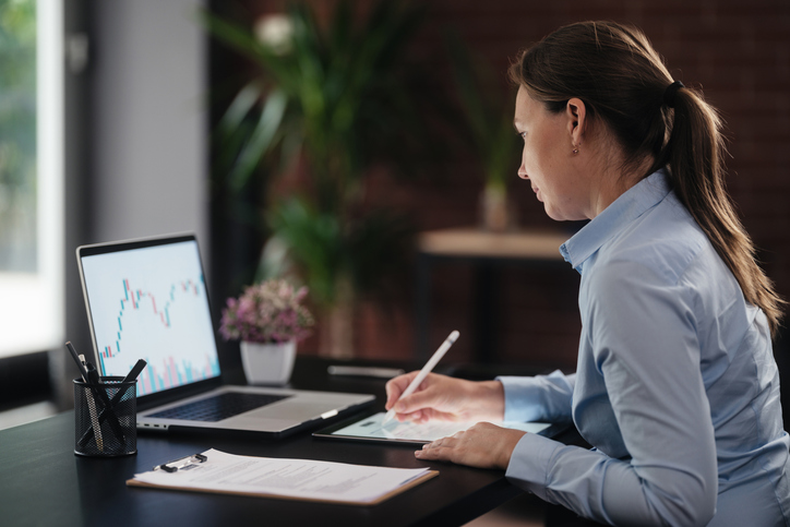 Risk Appetite vs. Risk Tolerance: What Are the Differences?